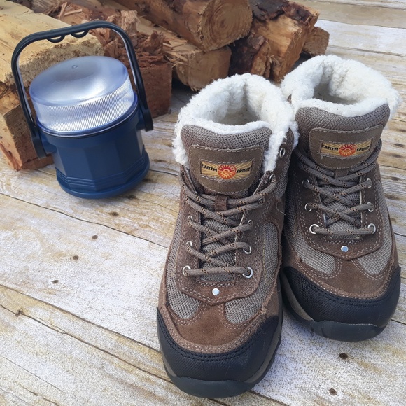 Earth Spirit Shoes - Earth Spirit Portland Fur Lined Hiking Boots